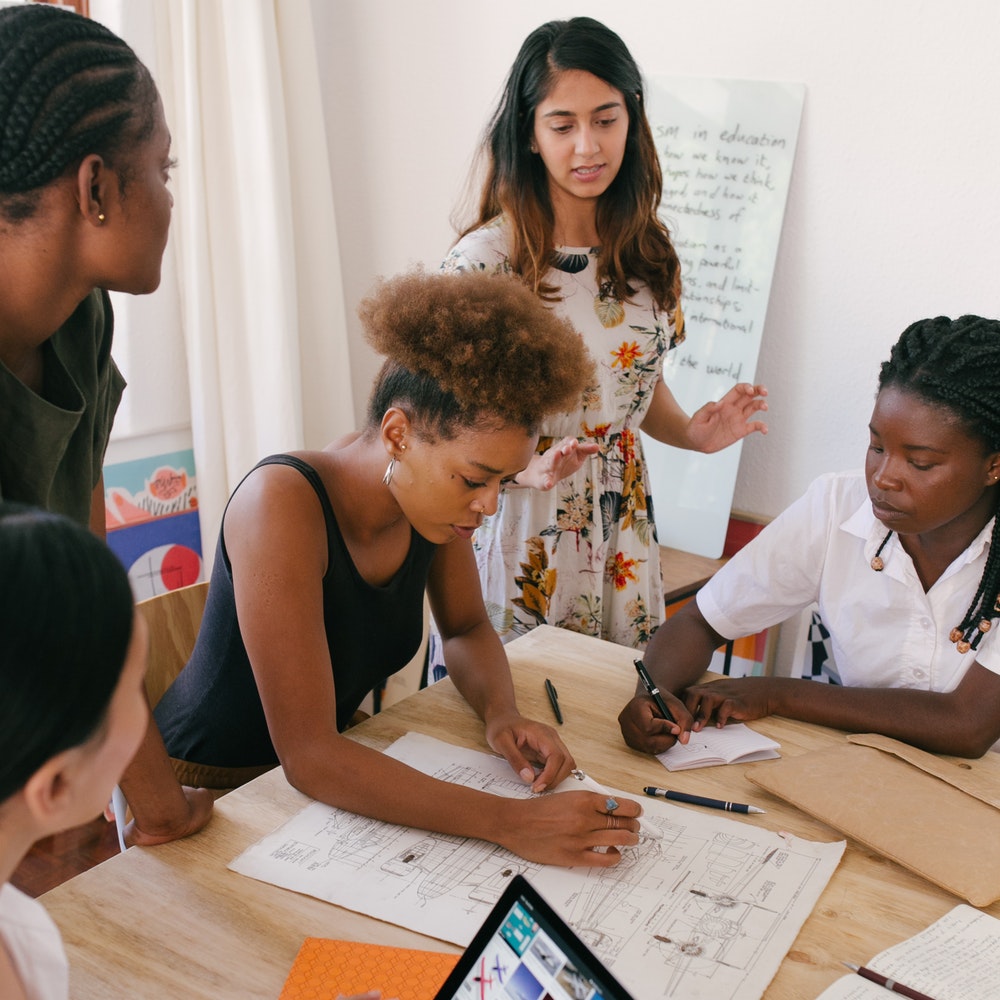 DIRECCIÓN DE EQUIPOS Y COACHING